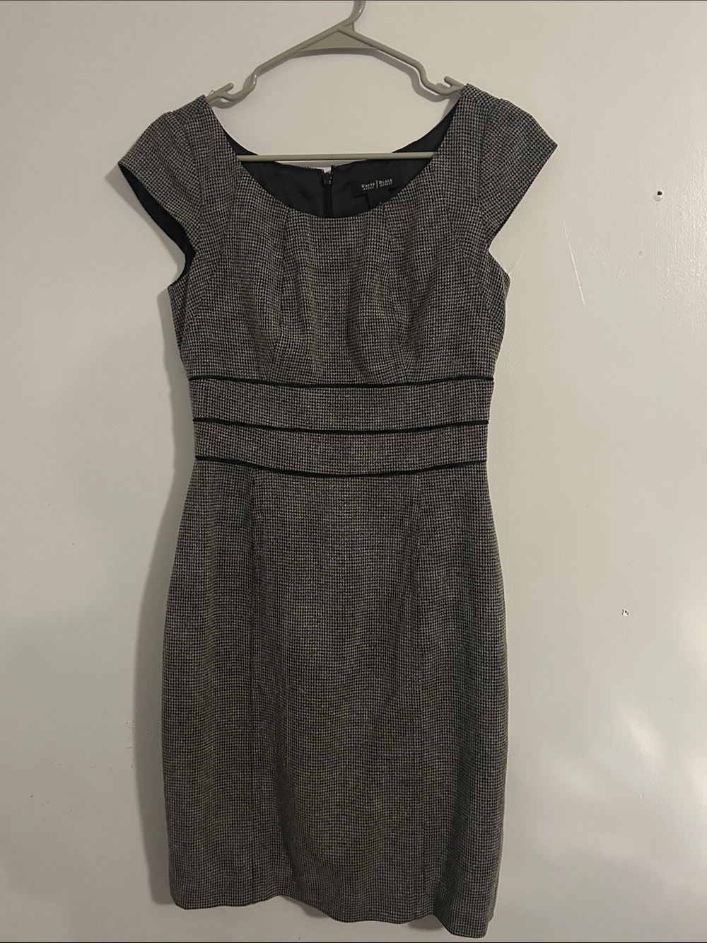 White House Black Market Black and Gray Sheath Dress